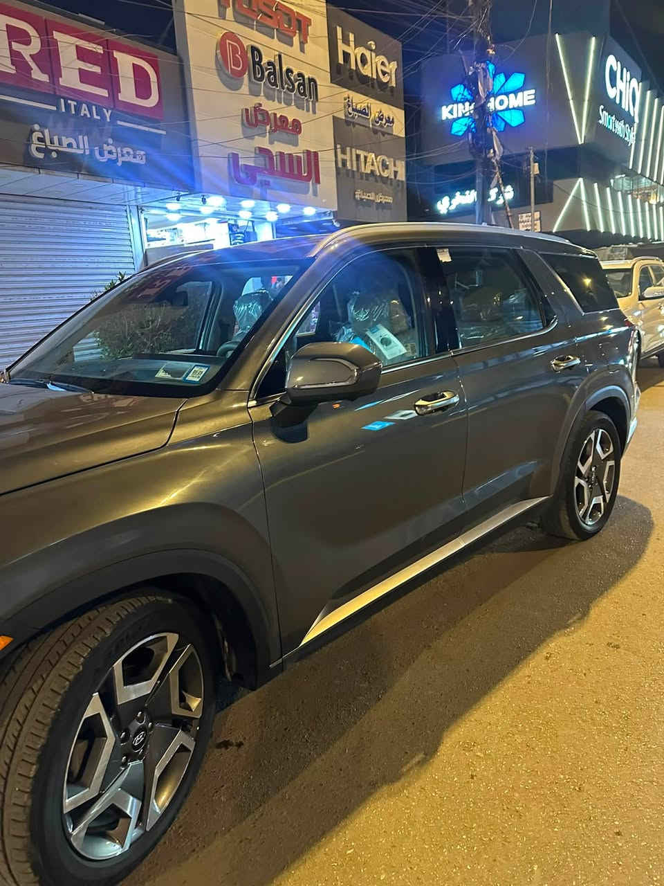 سيارة فول موصفات داخل ابيض بدون ايرباك وسعر ٣٠٠٠٠$ سنوية باسمي والى يحب يتصل على ***********
***********
