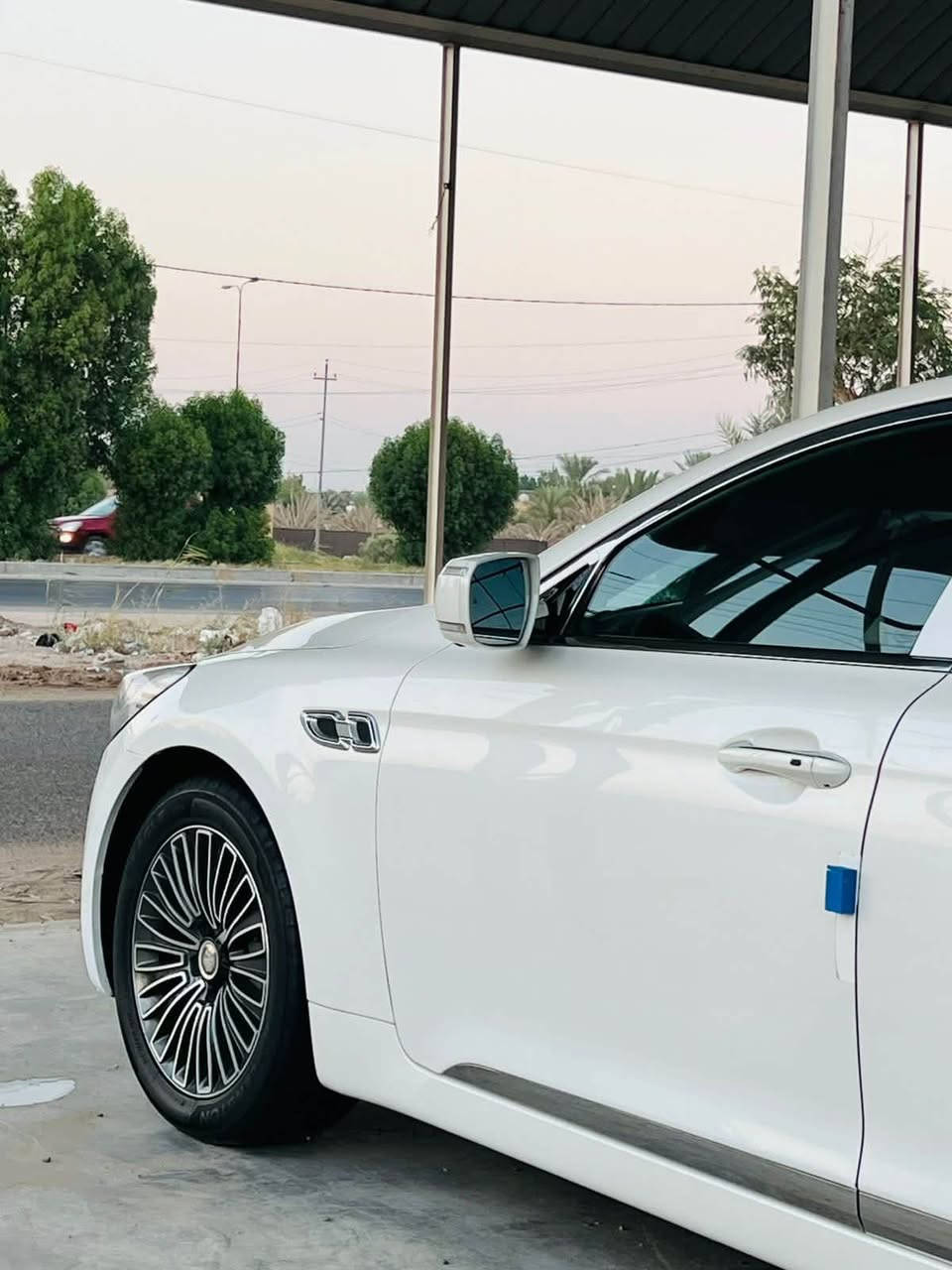 كيا كوريس2013 خليجي فئه اولى

محرك 3800 V6

گير 8 نمر كوبرا

جكات السياره شغاله ١٠٠%

اللون ابيض صدفي 

كل الابواب شفط 

الجنطه شفط

بصمه اربع ابواب

سويجات ثنين بلادي

ستيرن كهرباء متحرك

ذاكره خزن كشن السائق والستيرن

دبل جام لعزل الصوت والحراره

رادار كل الجهات مع تحذير المنطقه العمياء 

لايتات لد ١٦ عدسه زنون ومتحرك 

زراك لايت

اكياس هواء كهرباء للراحه في كشن السائق والكشنات الخلفيه

بروجكترات لد 

كشنات جلد (النابا) افخم انواع الجلود لون بيجي

جكات تصعد وتنزل السياره

مري شفط وقلاب عالبگ لرؤيه اوضح

مرايات تعتيم للاضاءة العاليه وهيتر 

قماره شامواه فاخر 

كامرات عدد ٤ رؤيه محيطيه 360 درجه والخلفيه دواره مع الستيرن

حساسات امامي خلفي

فتحه سقف

كشنات جلد تدفئه وتبريد امامي خلفي

كشنات كهرباء امامي خلفي

شاشات عدد 3

تحكم ماوس امامي خلفي

الكشنات الخلفيه VIP 

تبريد 3 قطع

حساس مناخ اوتو يتحكم بفتح وغلق الهواء الخارجي حسب نقاوه الجو 

بردات عدد 5 بلاد

ايرباكات عدد 9

سماعات شركه لكسكون 14 سماعه

دمام عدد ٢ امامي خلفي

تحديد مسار

شاشه عرض معلومات عالجامه الاماميه 

العينه شاشه وامكانيه تغيير شكل العدادات حسب الرغبه

هاند بريك بصمه كهرباء

نضام اوتو هولد

انضمه قياده عدد 4 عادي وايكو وسبورت وثلج

نضام مانع انزلاق ABS

نضام تراكشن كونترول 

نضام حزام امان كهربائي

مثبت سرعه ورادار تفاعلى 

السياره مكفوله ماعدا 4اصابع صبغ بخشم لبنيد بدون معجون  

رقم اربيل دولي هزه وسنويه جديد باسمي 

ماشيه 188

كير مكينه تبريد حداديه كله بشرط جديد 

سعر السياره 175وبيها مجال حك الجيه 

ملاحضه تشوف سياره متناسبك وغاليه اعبرها تلكه الاحسن انشاء الله 

لاستفسار خاص او  واتس ***********

الاتصال ***********
