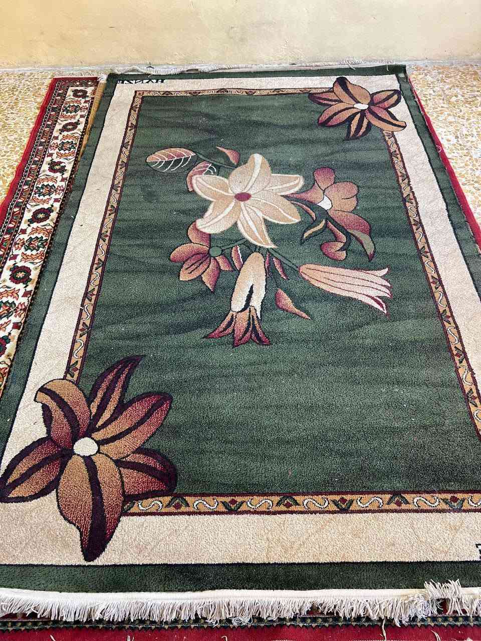 ثلاثتهم • سجاد • واتساب