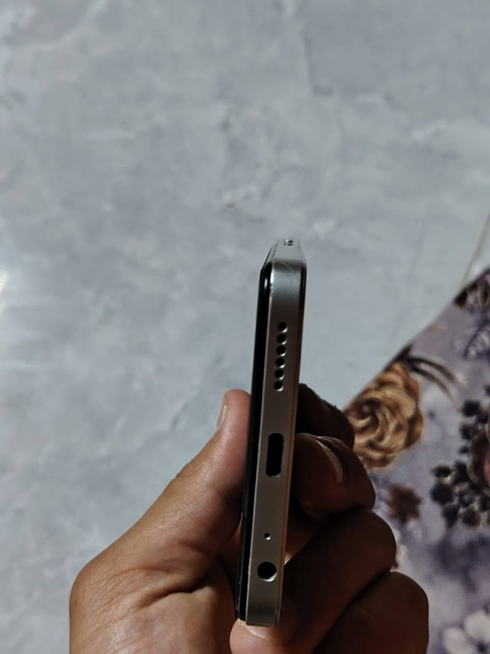 موبايل للبيع ما مفتوح ذاكره 64 بطاريه 5000 هذا*********** الرقم واللي يريد خلي يجي لي خاص على الواتساب
