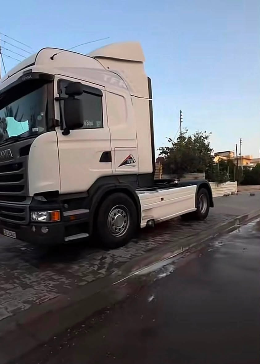 سلام عليكم سكانيه 2017 سياره خير من الله بسمنه تحويل مباشر الشراي يتصل ‭ 770 395 0743‬
