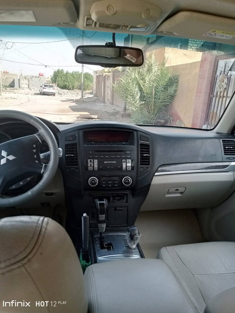 باجيرو 2014 نظيفه ومكفوله باسمي رقم بغداد سنوية ورقم جديد للاستفسار *********** السكن شنافية ديوانية
