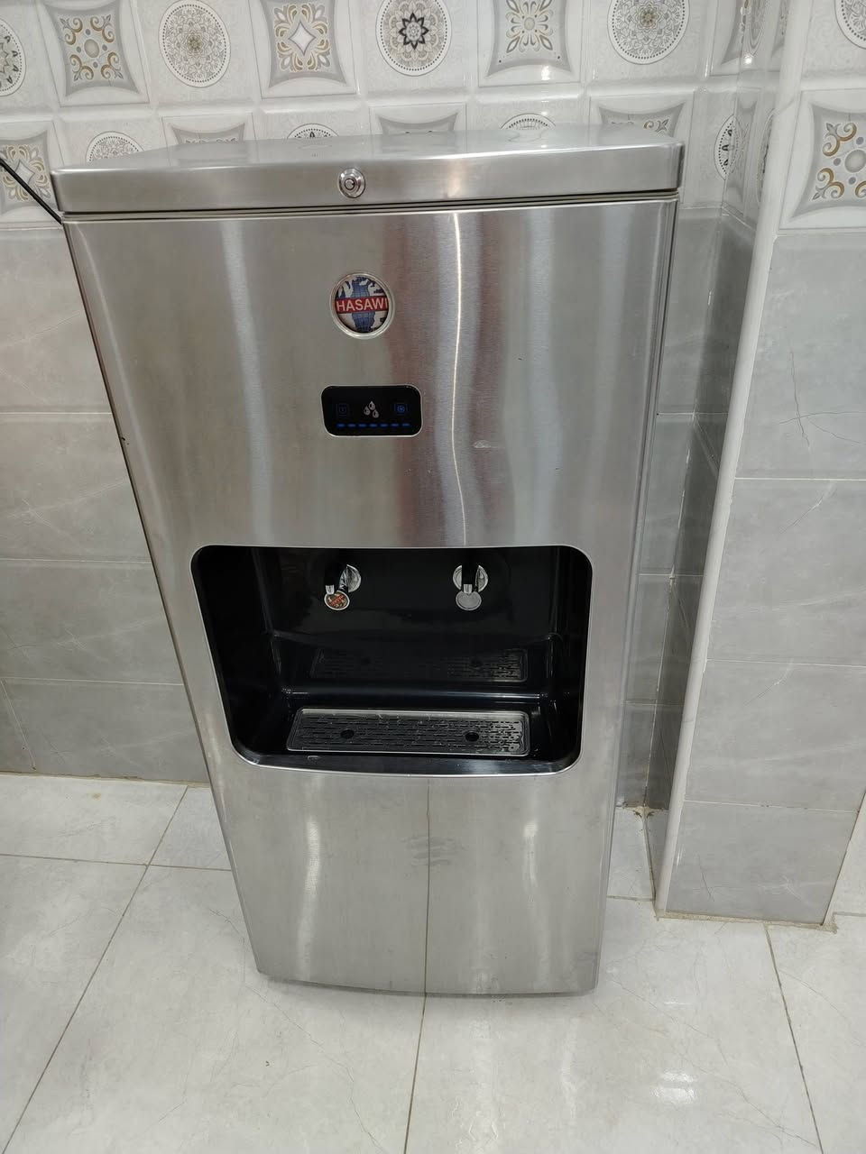 براد للبيع شرط الشغل بوري خارجي مكان حي العباس نوعيه ممتازه رقم الموبايل *********** بواتساب بواتساب السعر 160
