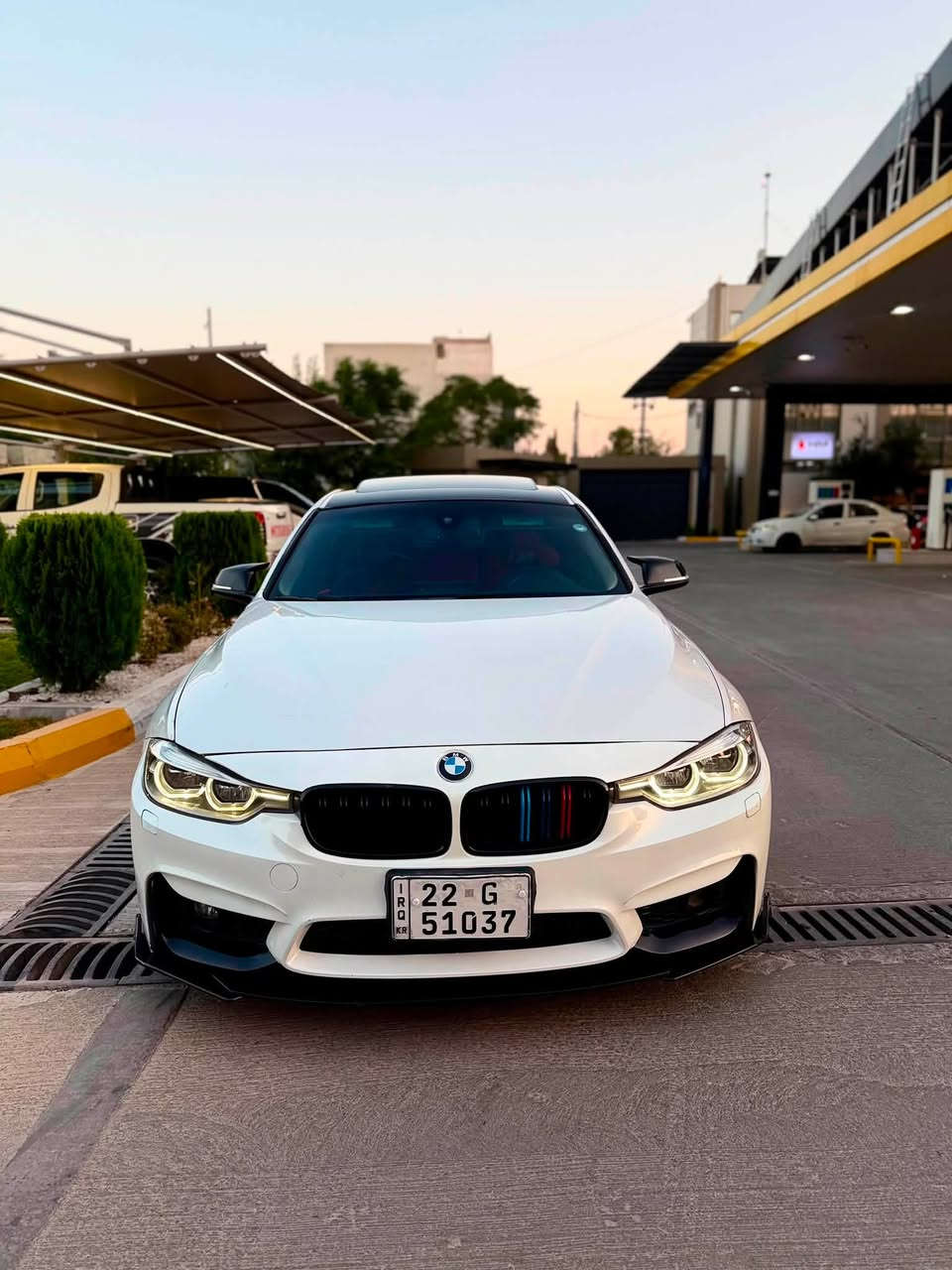 BMW
F30
موديل 2018   
ماشي80

Body kit M package
بودي كيت يم باكيج 

❌ملاحظة// 2 قتعه صبغ بدون دواخل  

⬅️ سيارة جاهز بدون اي نواقص ➡️

مكينة كير حدادية و كهربائيات بدون اي نقص و مامفتوح بيها اي شي 
 
مواصفات خليجي M

🛑 كشنات جليد
🛑 داخل احمر 
🛑 انارة داخلية 
🛑 كاميرات 
🛑 سستم صوت 
🛑 لايت دينامك
🛑 ستيرن M  و rpm 
🛑 حساسات امامي + خلفي
🛑 بصمتين شركة 
🛑 3 وضعيات قيادة 

🛑 صالنصة M
بعد بيها مواصفات هواية.... 

فحص و هة زة سة نة وية جديد 
تحويل و وكالة نفسل يوم 

🔥 سعر 155 و بي مجال الطيبين 🔥

 📍مكان سيارة//  سليمانيه جمجمال 
***********
