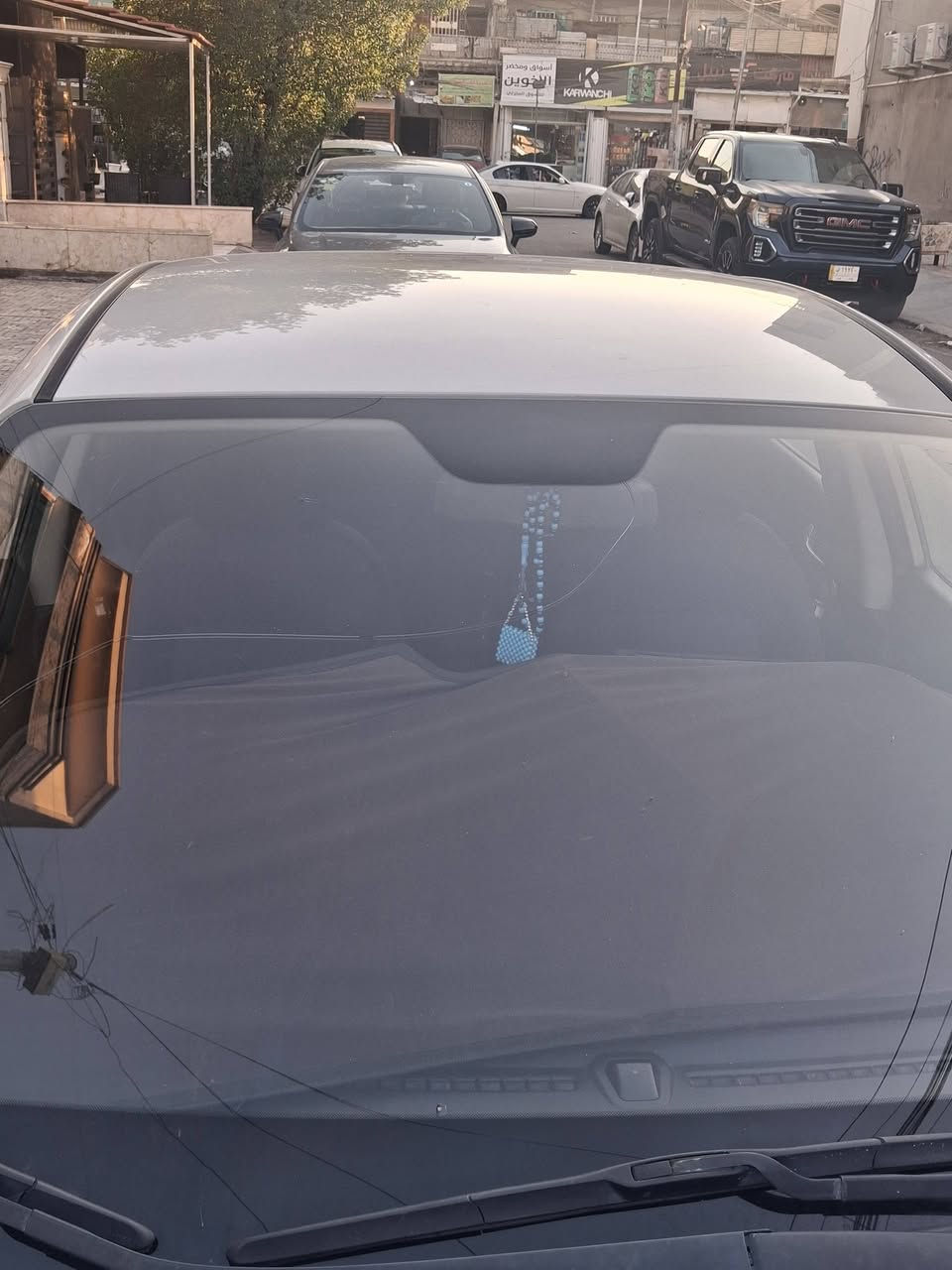 كيا سيراتوا موديل ٢٠٠١٤ بيه ثلاث قطع بدون دواخل مكينه مامفتحوه على بلاد تخم تايرات صدره خير من الله سياره رقم سليمانيه وكاله باسمي اني أحول سياره من اخير بدون معامله مادوخك ودوخني 91 ورقه قفل متواجده سياره حاليا بشارع فلسطين في بغداد 
***********
