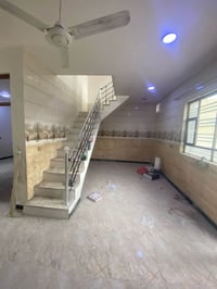 بيت • ١٢٠م • ٣ غرف نوم