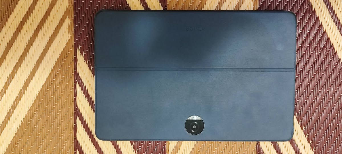 📱 للبيع — Honor Pad 9 🔥
✨ جهاز ممتاز للدراسة، الألعاب، المشاهدة والاستخدام اليومي. داعم للكيبورد موجود وياه الكيبورد

🔹 الشاشة: 12.1 إنش
🔹 الدقة: 2560 × 1600 — 2.5K
🔹 التحديث: 120Hz ⚡
🔹 الذاكرة الداخلية: 256GB
🔹 الرام: 8GB
🔹 المعالج: Snapdragon 6 Gen 1
🔹 الكاميرا الخلفية: 13MP
🔹 الكاميرا الأمامية: 8MP
🔹يدعم الكيبورد  عبر البلوتوث
🔹 الصوت: 8 سماعات — صوت ستيريو قوي 🔊
🔹 البطارية: 8300mAh 🔋
🔹 الشحن: 35W
🔹 النظام: Android
🔹 الاتصال: Wi-Fi
🔹 التصميم: نحيف وأنيق ومناسب للاستخدام الطويل.

🎮 مناسب للألعاب والدراسة ومشاهدة الأفلام والمسلسلات.

📦 الجهازنظيف استخدام قليل اخو الجديد وحالته ممتازة
💰 السعر: [450]   
📍 المكان: [النجف الاشرف]
للاستفسار ***********
.

نص مكتوب في الصور:
- الإعدادات التخزين الأمان والخصوصية الموقع الرقابة الرقمية وأدوات رقابة الأهل المساعد مميزات الشاشة الكبيرة ميزات إمكانية الوصول المستخدمون والحسابات Google النظام والتحديثات حول الجهاز اللوحي حول الجهاز اللوحي اسم الجهاز HEY2-W09 الموديل 8.0.0.255(C185E152R2P1) GPU Turbo رقم الإصدار 8.0 إصدار MagicOS 14 إصدار الأندرويد Snapdragon® 6 Gen 1 Mobile Platform المعالج المركزي 8 جيجابايت RAM Turbo) 8 جيجابايت + 128 جيجابايت ذاكرة الوصول العشوائي المساحة المتاحة 31.79 جيجابايت الإجمالي 128.00 جيجابايت السعة التخزينية للجهاز 2560 × 1600 دقة الشاشة النسخة: ٣٠٣٦ تحديث نظام متجر Play التحديث الأندرويد الأمني الإصدار 4.10.23s-androidart2-9-00006-g71f3aedc4e/02-ab14427738 إصدار النواة