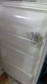ثلاجه حجم كبير للبيع نظيف ما داخله تصليح فجئه طفت ماعرف عطلهه مستعجل ع...