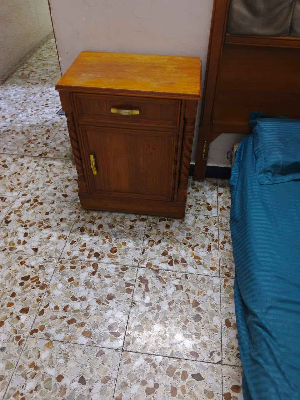 السلام عليكم 
غرفه صاج بورمي نظام تركي سلايت كلش نظيفه ظهر جرجوبه سعر 650 بيه مجال.. مكان بغداد المشتل 
***********
