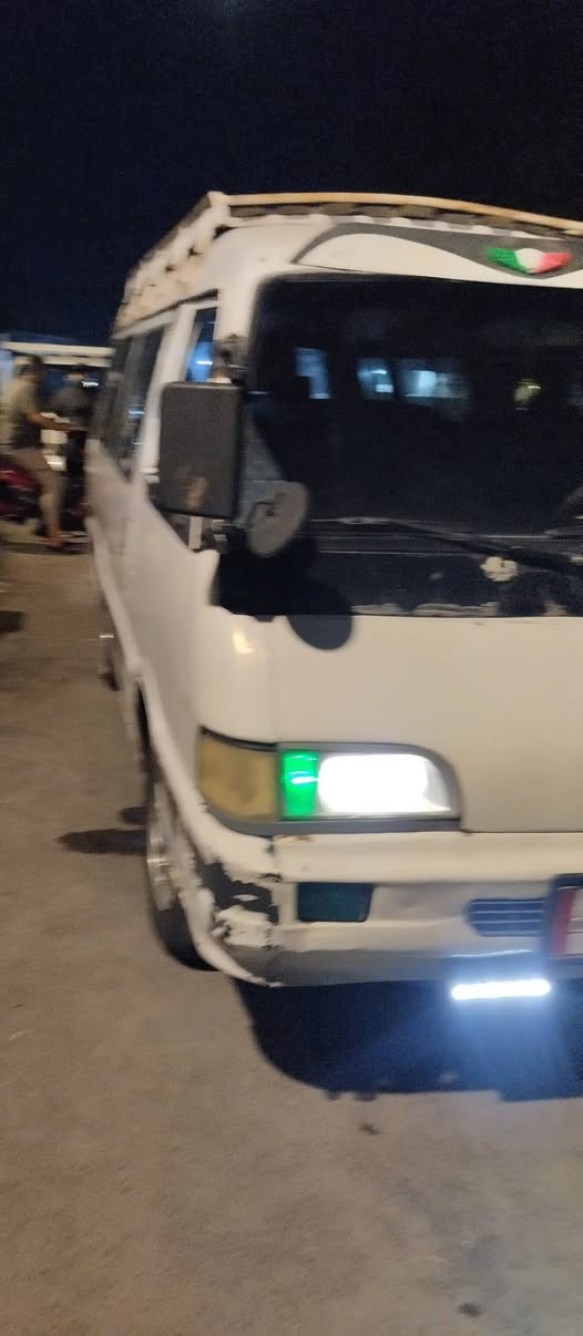 سلام عليكم كيا اسيا موديل 97 سياره رقم بصره جاهزه من كلشي كير محرك اكسل كله نضيف الجامه الئمامي كهربائي صدر تخم تاير كله جاهز السياره اي نقص مابيه ترايك للبصره تريد تحويل تريد وكاله السعر 45 بيه مجال  هيئه مصفره الغرامات على المشتري سياره نضيفه وجاهزه من كلشي العنوان بغداد البياع الستفسار
***********
