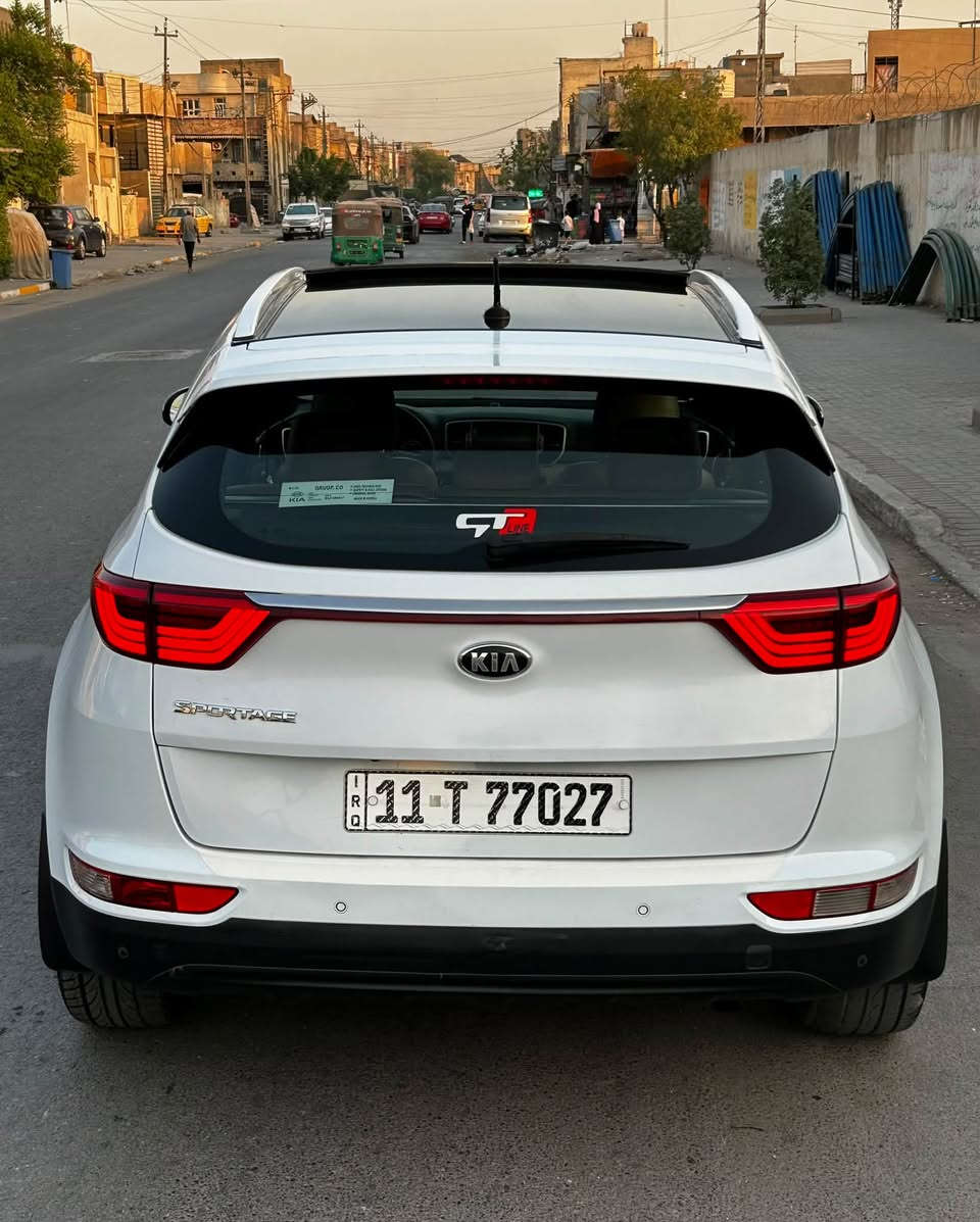 سبورتج 2018 خليجي 
مواصفات ( جيتي لاين ) فول مواصفات 1/1 

رقم بغداد بأسمي  تحويل ثاني يوم
هزة ورقم وسنوية كلهن جدد

مكفولة من الصبغ والتبديل عدا 
مكانين بارد على كد اصبعين 

ماشيه72 الف كيلو

🔰 مواصفات 

بانوراما.
بصمة دخول وتشغيل.
مانع منحدرات.
شاشة كبيرة.
اريل نفكيشن.
اوتو هولد.
كشنات جلد بلادي.
كشنات ثنين كهرباء.
داخل لونين صحراوي واسود.
حساس امامي وخلفي.
خمسه ويل كب .
قطعتين تبريد بيانو
تبريد مناخ منفصل
بجم زينون بلادي 
بك لايت لد 
كامرة خلفيه.
تحكم ستيرن.
شاشه قرائه الاعطال
3 انضمة قيادة 
وبعد بيه هواي مواصفات

السيارة جاهزة من كل النواحي
محرك 2000 دوش المرغوب
كير ومحرك مكفولات 

السعر 182 وبيه مجال

📍 العنوان : بغداد - الدورة

☎️ للأستفسار ***********
