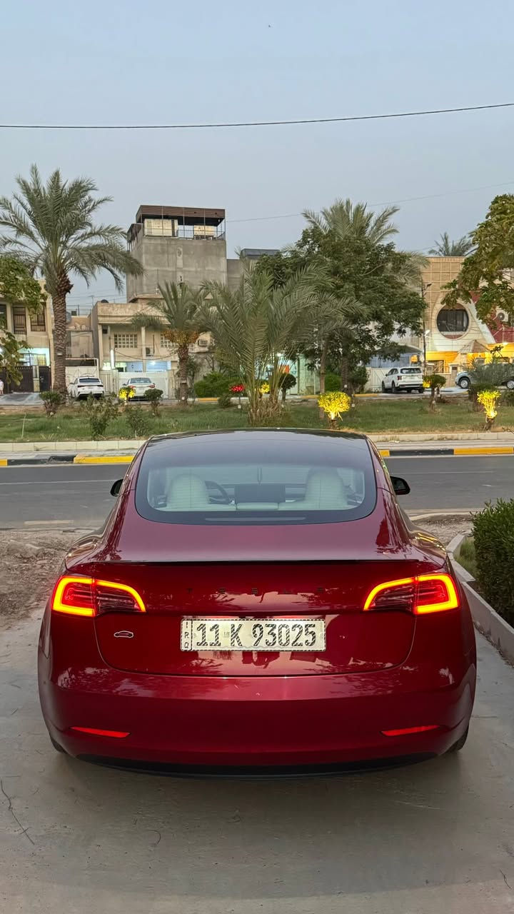السلام عليكم حبايب
للبيع… 
Model 3 سنكل
ماشيه 44,000km
اون لاين اخر تحديث
حادثها جاملغ السايق والبنيد مبدلات ومصبوغات
بدون لغود بدون شواصي
مكان السياره بغداد العامريه *********** واتساب 
165 وبيها مجال
