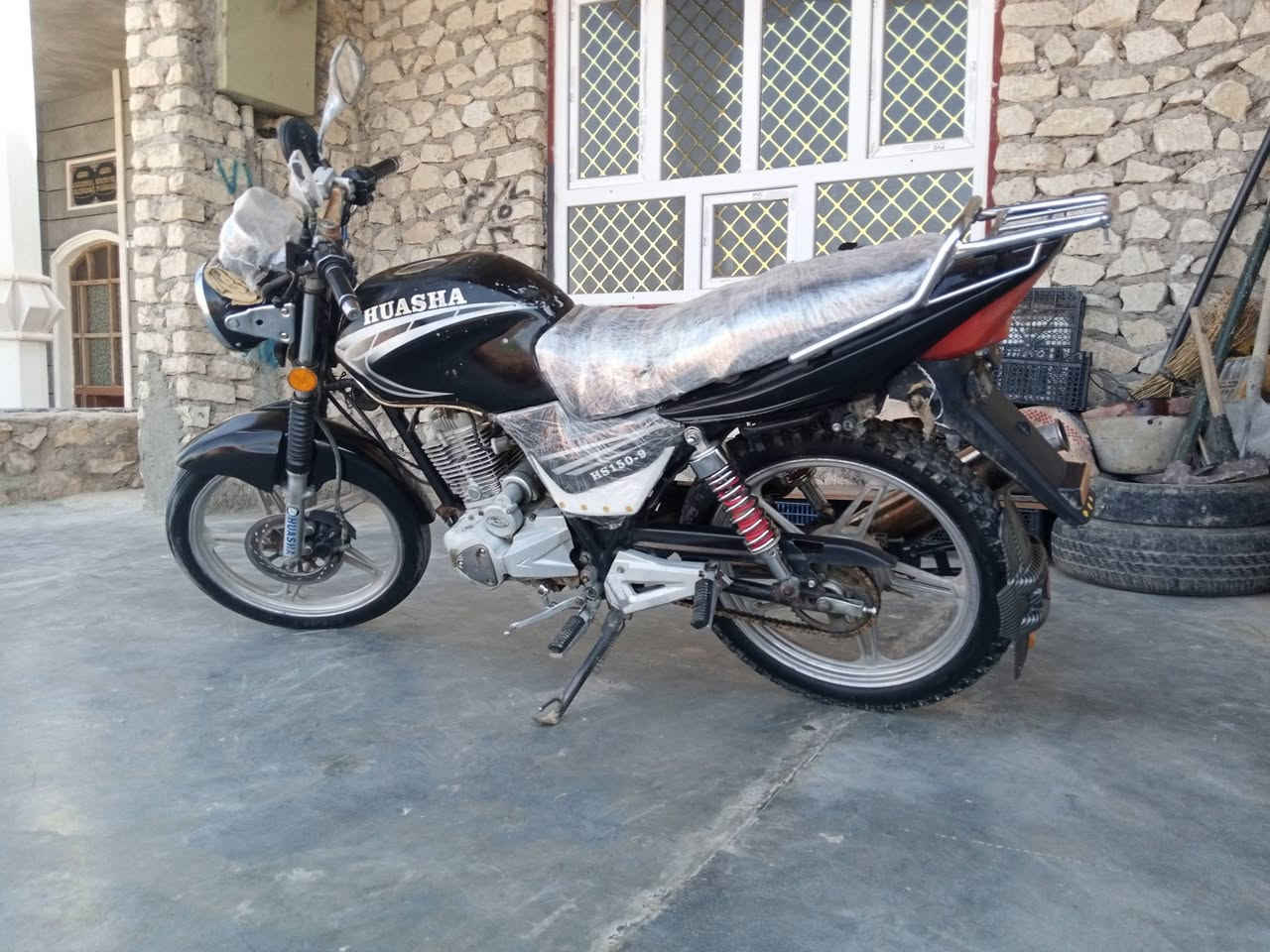 سلام عليكم ورحمة الله وبركاتة
موطور هايوشه موديل 17 مسجل سنويه كامل 

نضيف جاهز سعر ع خاص او تصال رقم ***********
