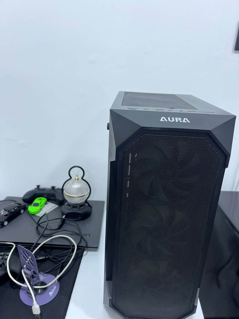 🎮 PC Gaming + كيبورد ميكانيكي وماوس للبيع – RTX 3060 12GB 🔥
للبيع تجميعة گيمنگ نظيفة ومستخدمة استخدام شخصي مع الملحقات، جاهزة للعب والشغل:
🔹 المعالج: Intel Core i5-10400F — 6 Cores / 12 Threads
🔹 كرت الشاشة: RTX 3060 12GB RGB
🔹 اللوحة: ASUS Prime H510M-WIFI — Wi-Fi + Bluetooth
🔹 الرام: 16GB (8×2) DDR4 3200MHz
🔹 التخزين: SSD 128GB + HDD 1TB
🔹 البور: 650W
🔹 المبرد: DeepCool هوائي
🔹 الكيس: Aura Gaming + 4 مراوح RGB بأكثر من 10 أنماط إضاءة (ملاحظة: مروحة أمامية وحدة متوقفة اضاتها تشتغل لاكن ما تفتر فقط وحده )
🎁 الملحقات الطرفية وياها:
⌨️ الكيبورد: كيبورد ميكانيكي (Redragon) إضاءة واستجابة سريعة
🖱️ الماوس: ماوس گيمنگ احترافي دقيق
🖱️ الماوس باد: متضمنة مع الملحقات
✅ الجهاز والملحقات شغالين تمام ومابيهم أي مشكلة واداه مذكور بالذكاء الاصطناعي كامل ويا صور تكدر تكلب براحتك 🤷🏻‍♂️🔥
💰 السعر: ( 950 الف كامله 🔒 )
📍 المكان: البصرة
📩 للتواصل: خاص او عً واتساب ***********
