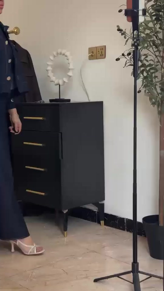 اهلا وسهلا بيكم🥰 في ازياء وكوزمتك ليث للحجز والأستفسار مراسلتنا واتساب  *********** وفي حال لم يظهر لديكم الواتساب اتصلوا اتصال عادي والموظفة راح تجاوبكم بكل حب ….♥️♥️#fashion #VirtualItems #ملابس #في هذا اليوم #العراق_السعوديه_الاردن_الخليج 
