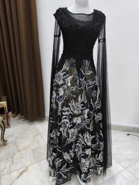 فستان اسود • مشغول • قياس ٤٠