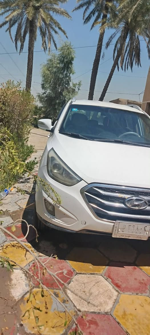 توسان ٢٠١٦ بغداد محرك ٢٠٠٠ خليجي محرك كير صدر مكفول تبريد ثلج السنوية ٢٠٢٨ سيارة جاهزة من كلشي تخم تاير باتري جديد 
السعر ١٣٠ وبيها مجال مكلف بالنشر اتصل على الرقم *********** و***********
