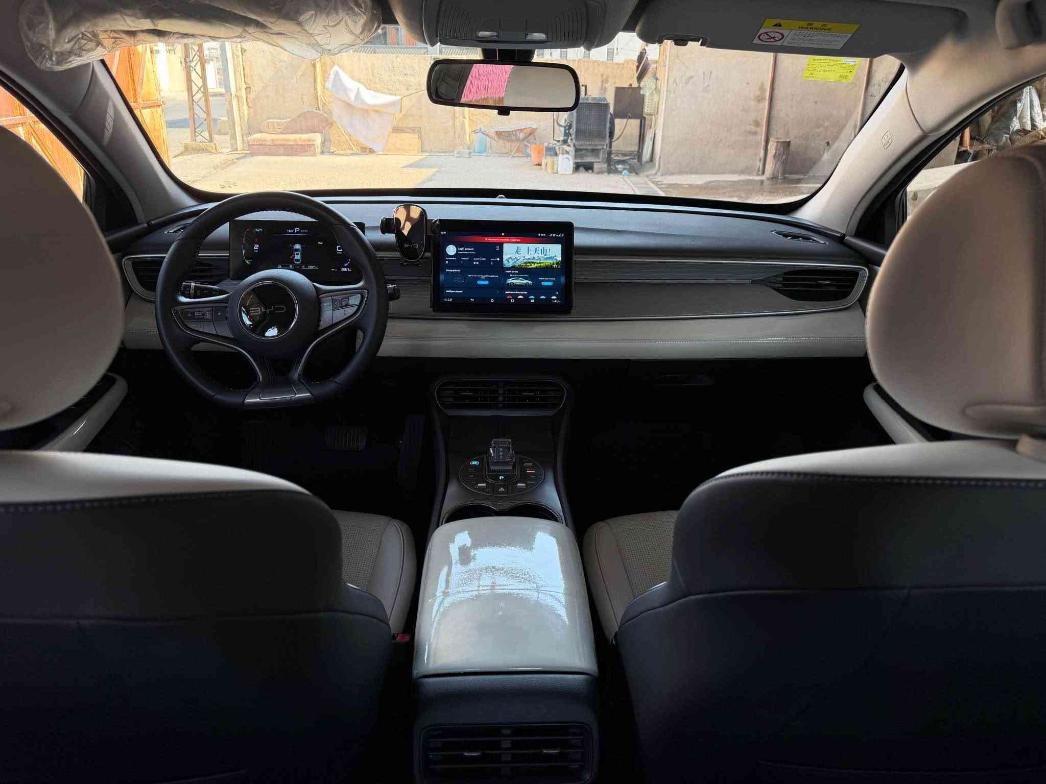 BYD سيل 05 السياره ماشيه  الكلي كهرباء ومحرك 25 الف فقط مكفوله سعرها قفل 135 من الاخير شراي خابر *********** كركوك, العراق

