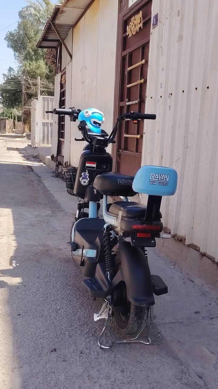سلام عليكم دراجه شحن   السعر٣٠٠ المكان بغداد  الزعفرانيه دور الشرطه دراجه للبيع وللمراوس
