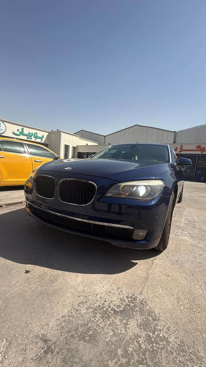بي ام 730 • ٢٠١٠ • تنفس طبيعي V6