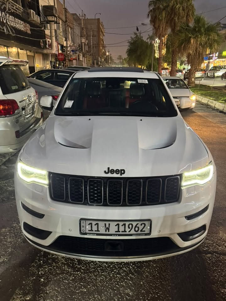 S limtid 2019
خليجي 
السيارة S لمتد مو عاديه 
نسخ محدوده هيج مواصفات بل S
*رادار
*جكات
*3شاشات
*19سماعة هارمن كاردون 
*دخول ذكي بدون مفتاح 

باقي المواصفات فول من كلشي  يراد جريدة 
بيها بساتم مال 14 بانزين عادي بدون مشاكل 
ادامه كامله من كلشي جاهزه 
مكفوله من الصبغ سونر مرفق
ماشيه 93 الف كيلو متر 
مكاني السيدية 
السعر 280
***********
