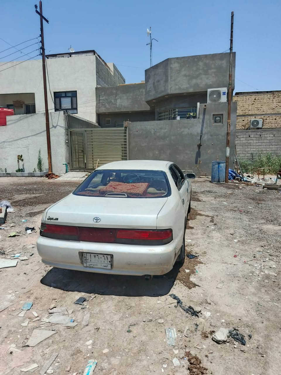 كرسته رقم بصره سنويه منتهيه راعيهه موجود  كير تمام مكينه تبخر قليل تبريد شغال حداديه نص عمر السياره شغاله ومال كراب(نقل جثه ) السعر 20 واذا اكو مراوس ابيكم قديم اراوس مكاني بصره حمدان ***********
