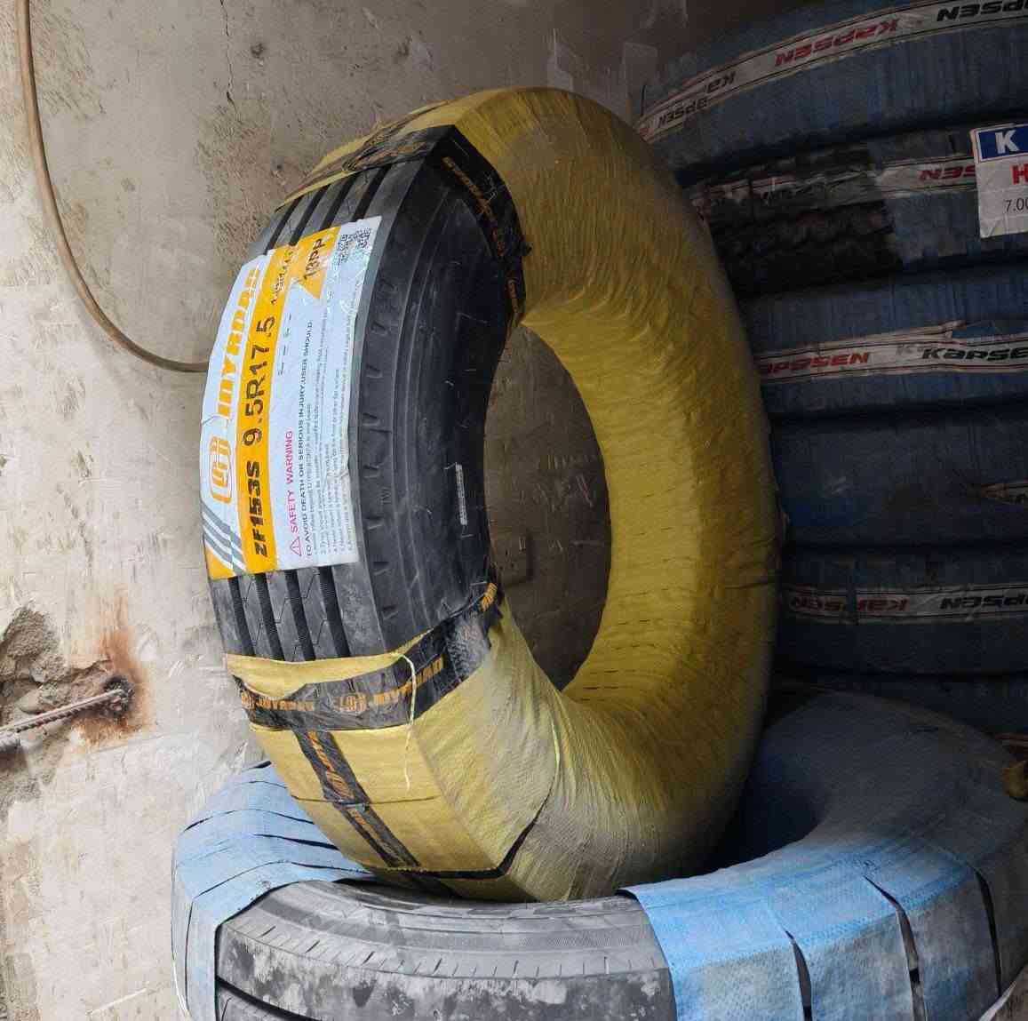 اتيكو - هينو

نص مكتوب في الصور:
- JOYROAD DRIVE FURTHER I WORK HARDER MADE IN CHINA صنع في الصين اطار شاحنات قوة . أمان . أداء عالي القياس 9.5/17.5 الاسم جايرود بلد المنتج الصين عدد الطبقات 18 قاط سنة الإنتاج 2026 مناسب لجميع أنواع الشاحنات HINO تحمل عالي للأوزان الثقيلة ثبات ممتاز على الطريق استهلاك وقود أقل عمر افتراضي طويل (واتساب) *********** بغداد - الكرادة - طريق معسكر رشيد مجمع مشن للاطارات والبطاريات
