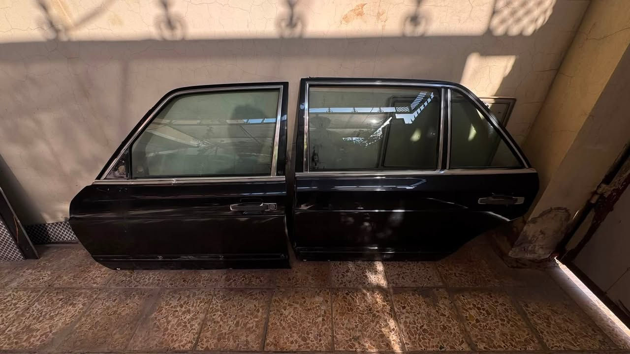 للبيع #
اربع ابواب مارسيدس جامبو باب طويل كاملة مع تفاصيلها سعر 350 الف تفاصيل ***********
