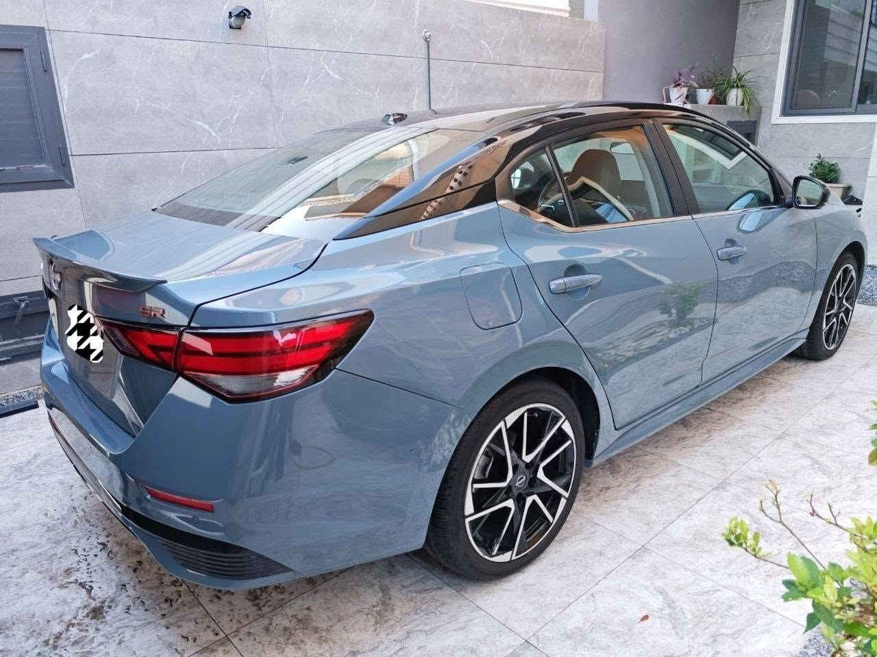 السلام عليكم
نيسان sentra sr+ 2025 للبيع

وارد امريكي محرك 2000

مرقمة شمالي / اربيل 

بدون صبغ 

ماشية 11 الف كم 

لون : اسمنتي وسقف اسود

السيارة فول مواصفات:

بصمة

دخول ذكي

تشغيل عن بعد 

فتحة سقف

مثبت سرعة

تحديد مسار

نظام المحافظة على المسار 

مانع انحدار 

مقعد السائق كهربائي

تدفئة مقاعد

ابل كاربلاي

كاميرا 360

نظام مراقبة النقطة العمياء 

رادار امامي خلفي

فرملة طوارئ تلقائية امامية خلفية

مستشعر وقوف امامي خلفي

ويل قياس 18 انتش

صرفية الوقود : اقتصادية جدا 

ضرر السيارة: الباب الخلفي الايمن مبدل بلادي والجاملغ الداير معدل عالبارد بدون صبغ

ضرر السيارة موضح بالصور ادناه 

السعر: 178 ورقة

الموقع: الموصل 

للتواصل الاتصال على الرقم ادناه او واتساب:

***********
