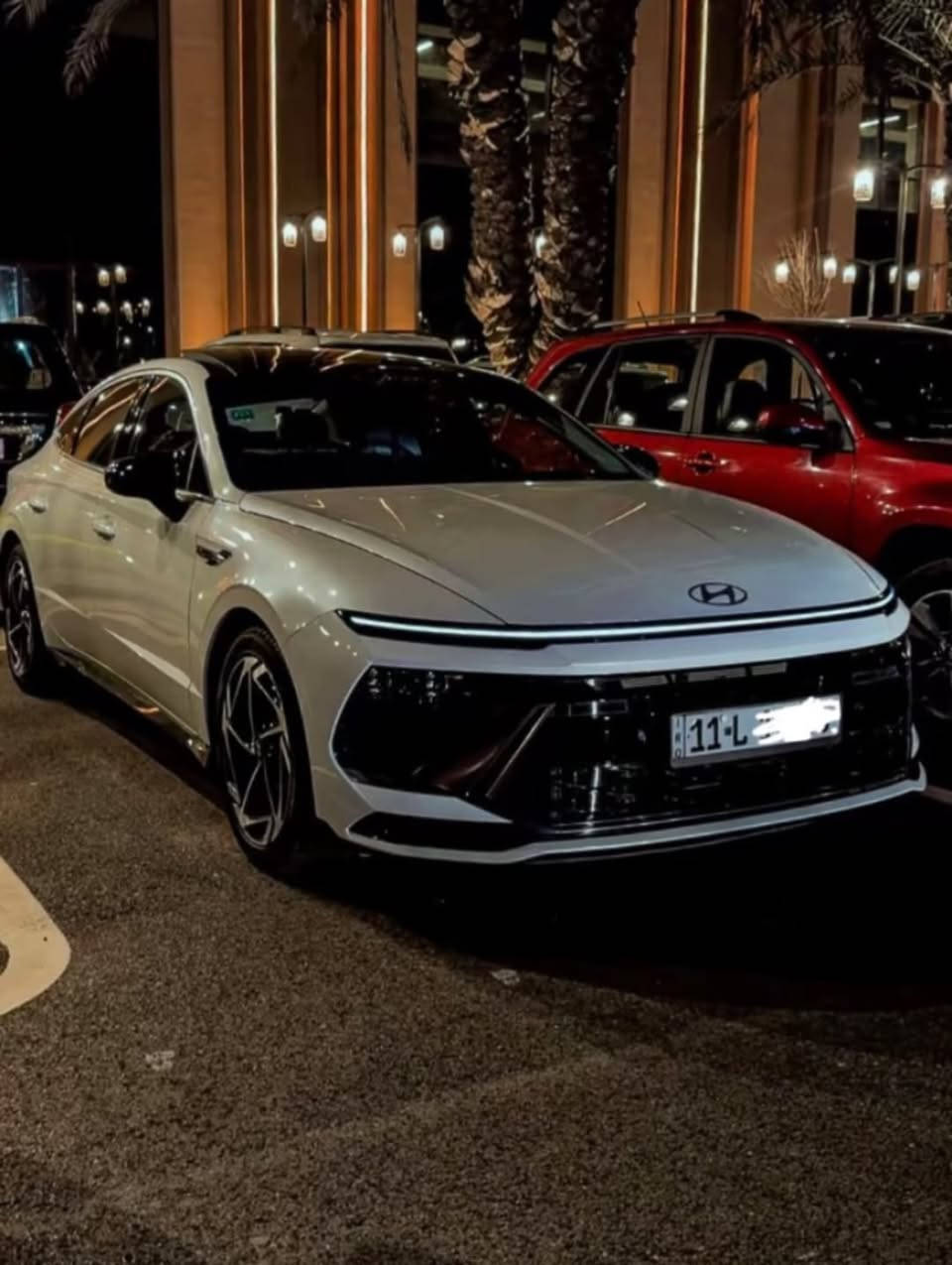 للبيع هيونداي سوناتا   2024 (خليجي)
.كفاله  ما عده بارد بالجاملغ الخلفي 3 اصابع وبي كارت ورصعات ثنين

فول مواصفات (1/1) للاخير اعلى فئة ملكي 👑 

المحرك: 2500

الممشى: 42 الف كيلو

رقم : بغداد باسمي  

سيارة نظيفة وجاهزة

المواصفات:

بصمة أبواب + تشغيل عن بعد

سقف بانوراما

كشنات كهرباء

داخل قرميدي المرغوب

لايتات زينون (عدستين عالي وناصي)

حساسات أمامي وخلفي

إنارة داخلية متعددة الألوان

هاندبريك بصمة + أوتو هولد

شحن وايرلس

منافذ تايب سي أمامي وخلفي

شاشة متصلة كبيرة

صندوق كهرباء يفتح عند الاقتراب

شفتات على الستيرن

نظام ترحيب

وضعيات قيادة (Normal / Sport / Sport+ / Custom)

واتساب: ***********

اتصال:***********

مكانها نجف والسعر 218 وبيها مجال بسيط
