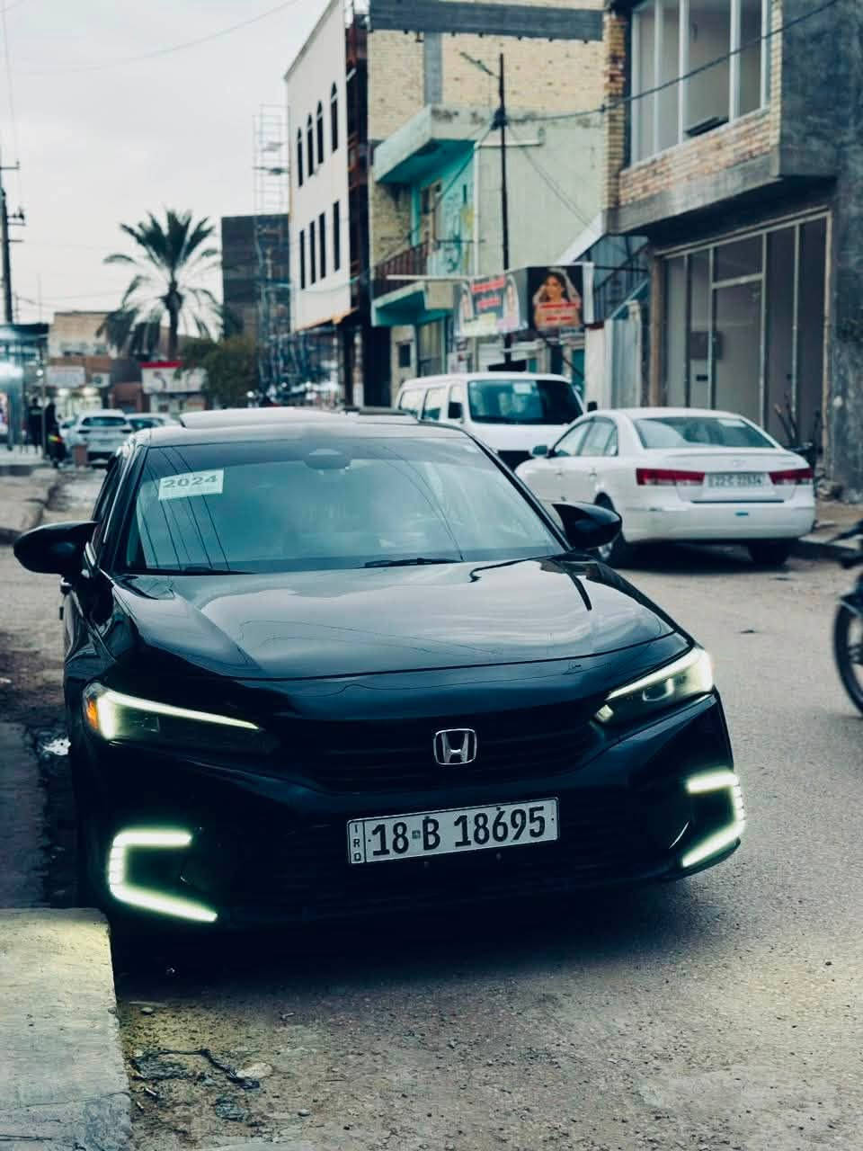 السلام عليكم
بيع مستعجل  السياره تسوه اكثر بهواي  البيع لغرض السفر 

هوندا سيفك ياباني وارد امريكي 2023  فول مواصفات للأخير  ماشيه 47 الف فقط  گير و مكينه مكفولات و تبريد ثلج و تخم تاير جديد وحتى زيد الگير بدلته  

فتحه 3 بصمات  رادارات 3 كامرات كشنات تدفئه والسياره حره و بأسمي شخصياً مداور ثاني يوم واني گاص السياره من امريكا بأيدي 

حادث السياره مرفق داخل المنشور فقط نص الچاملغ و ربع البنيد بس اني بدلتهن بدون اي دواخل و بيها قطعتين كلير من امريكا 

السعر 123 ورقه وبيها مجال حق الجيه فقط للاستفسار الاتصال على الارقام التاليه 

***********

***********
