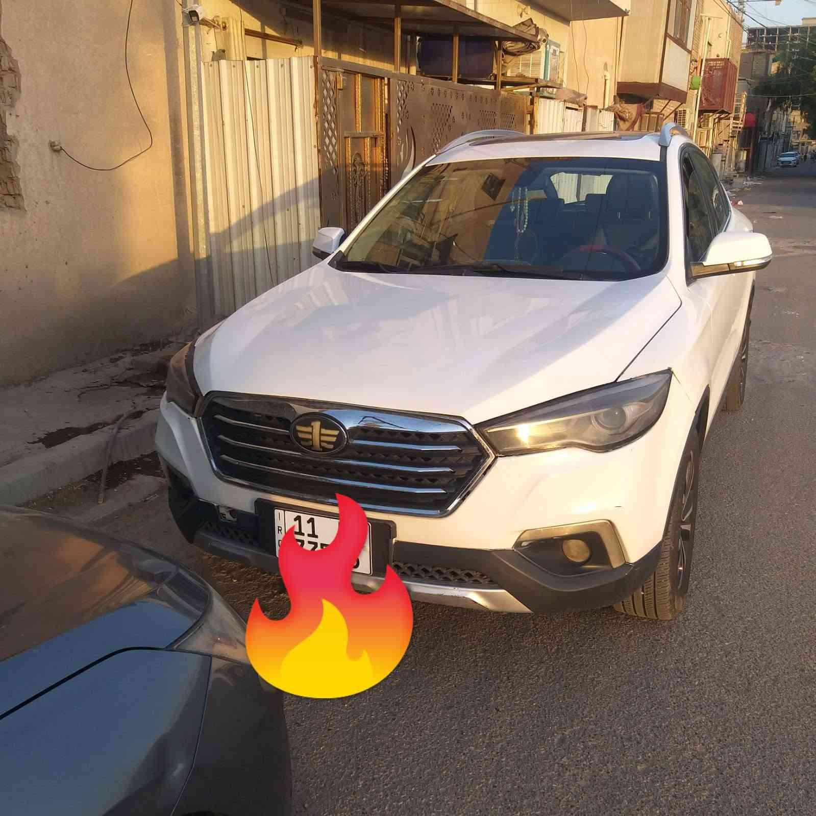 📢 وجبة الـ SUV العائلية ع السريع.. FAW X80 موديل 2021 للبيع  🇨🇳🔥

للباحثين عن الفخامة، المساحة، والمواصفات الحديثة بسعر مغري جداً، سيارة مرتبة وجاهزة للاستخدام اليومي فوراً:

🔹 الـمـواصـفـات الأساسية:
* النوع: فاو إكس 80 (FAW X80).
* الموديل: 2021.
* المحرك: 2000 cc.
* ناقل الحركة (الكير): أوتوماتيك 6 سرعات.
* الفئة: SUV عائلية مرتفعة وعملية.
* الرقم والملكية: بغداد

✨ الرفاهية والمواصفات (فول كامل):
* فتحة سقف بانوراما واسعة 🌅.
* بصمة تشغيل بلادية + بصمات دخول ذكي للأبواب.
* شاشة عملاقة قياس 11 إنج.
* مقاعد جلد فاخرة + تدفئة بالمقاعد.
* كاميرا خلفية + حساسات أمامي وخلفي.
* مثبت سرعة (Cruise Control).
* مرايا جانبية كهربائية شفط.
* إضاءة ليد زنون + كشافات ضباب.
* نظام صوتي فخم (8 سماعات عالية الدقة) 🔊.
* أنظمة أمان متكاملة: (ABS + ESP + TCS + TPMS لمراقبة ضغط الإطارات + سايد بريك إلكتروني).تفاصيل خاص او اتصل ***********

#ع_السريع_للسيارات #FAW_X80 #فاو2021 #سيارات_العراق #SUV_عائلية #للبيع #مراوس
