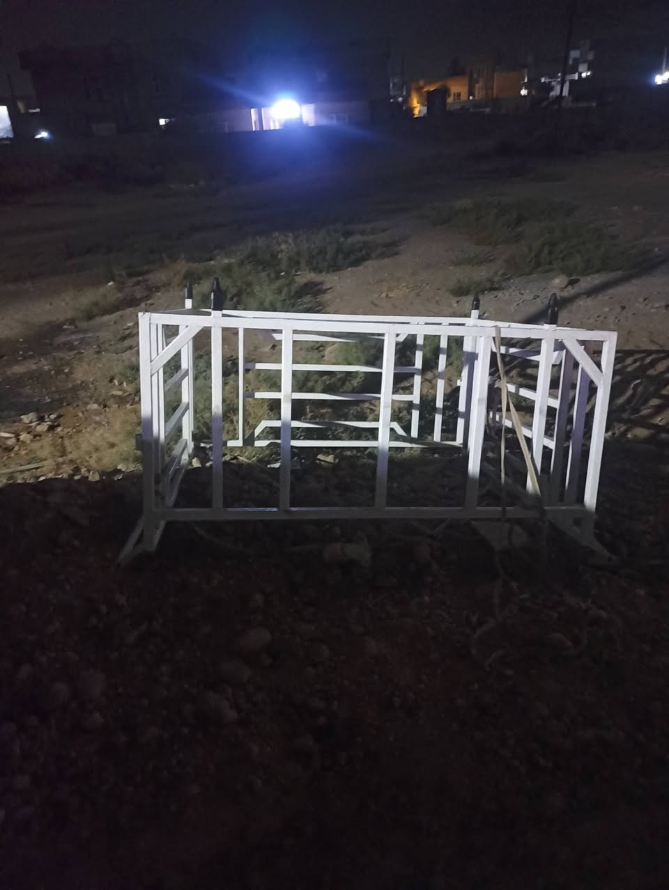 محجل بيكم حديد ثقيل مكان بعويزه السعر 125 قفل مكان بعويزه ***********

