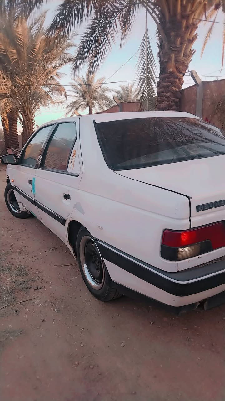 سلام عليكم
بيجو 405 للبيع موديل 2009 
سنويه 2027
تبريد تدفئ شغال 
لايت زنون 
 السعر 24 وبيه مجال 
مكاني قرب سيطرت لاثار 
الستفسار ***********
