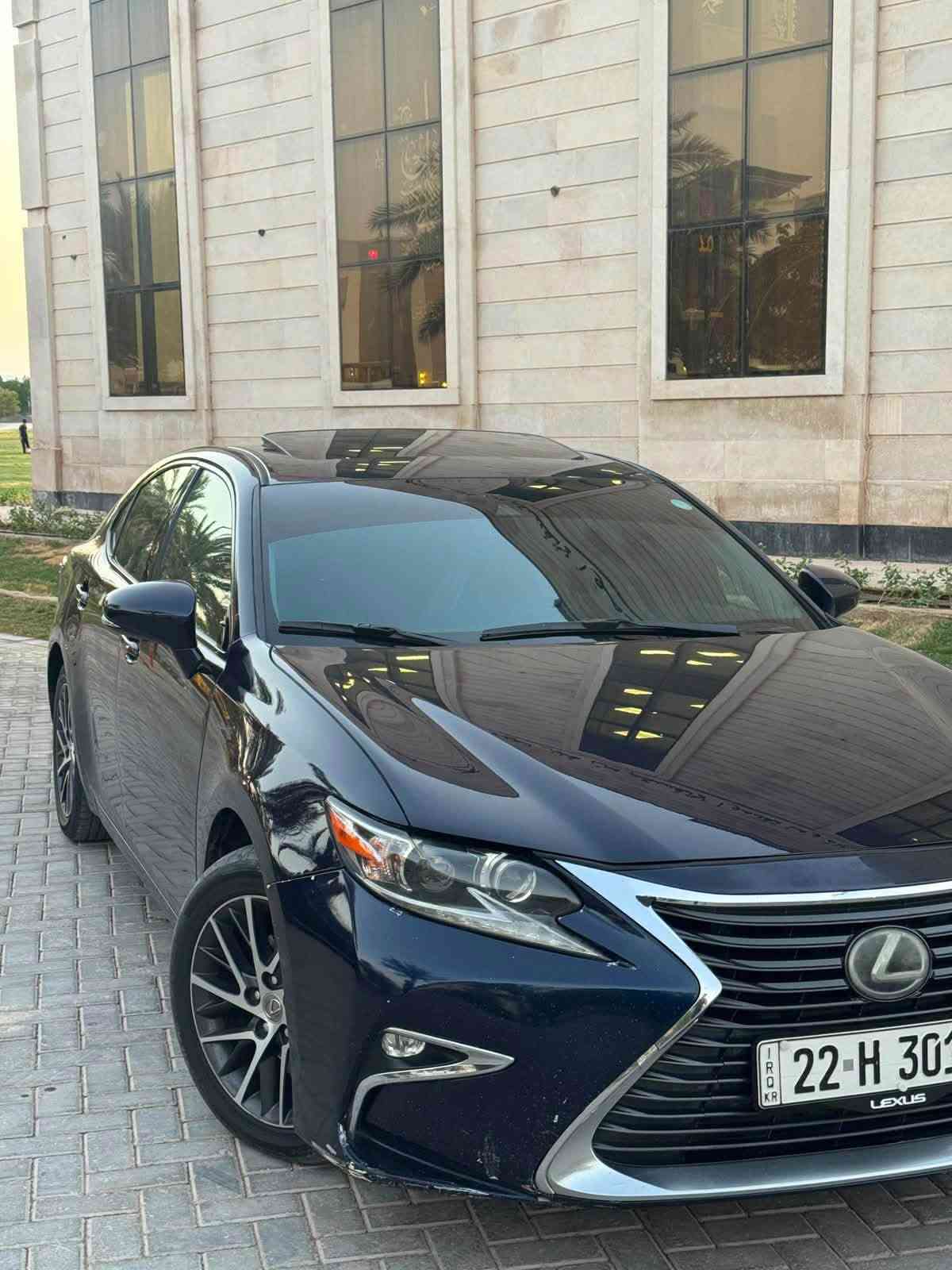 السلام عليكم من رخصه الادمن
لكزس ٢٠١٨ سته سلندر 
بيها جاملغ ونص الباب الخلفي صبغ 
ماشيه ١٧٥الف كيلو
السياره مصروف عليها هواي نضر عينك
مواصفاتها معروفه
بصمه 
فتحه 
شاشه 
كامره 
كشن كهرباء 
فول مواصفات 
مكانها كربلاء
السعر 193 وبيها مجال قليل
للاستفسار ***********
