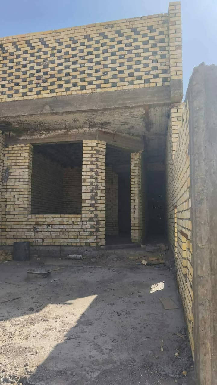 هيكل طابوق للبيع مساحه 125 سند 25 منطقة الدوانم مي وكهرباء موجوده السعروبي مجال ***********
