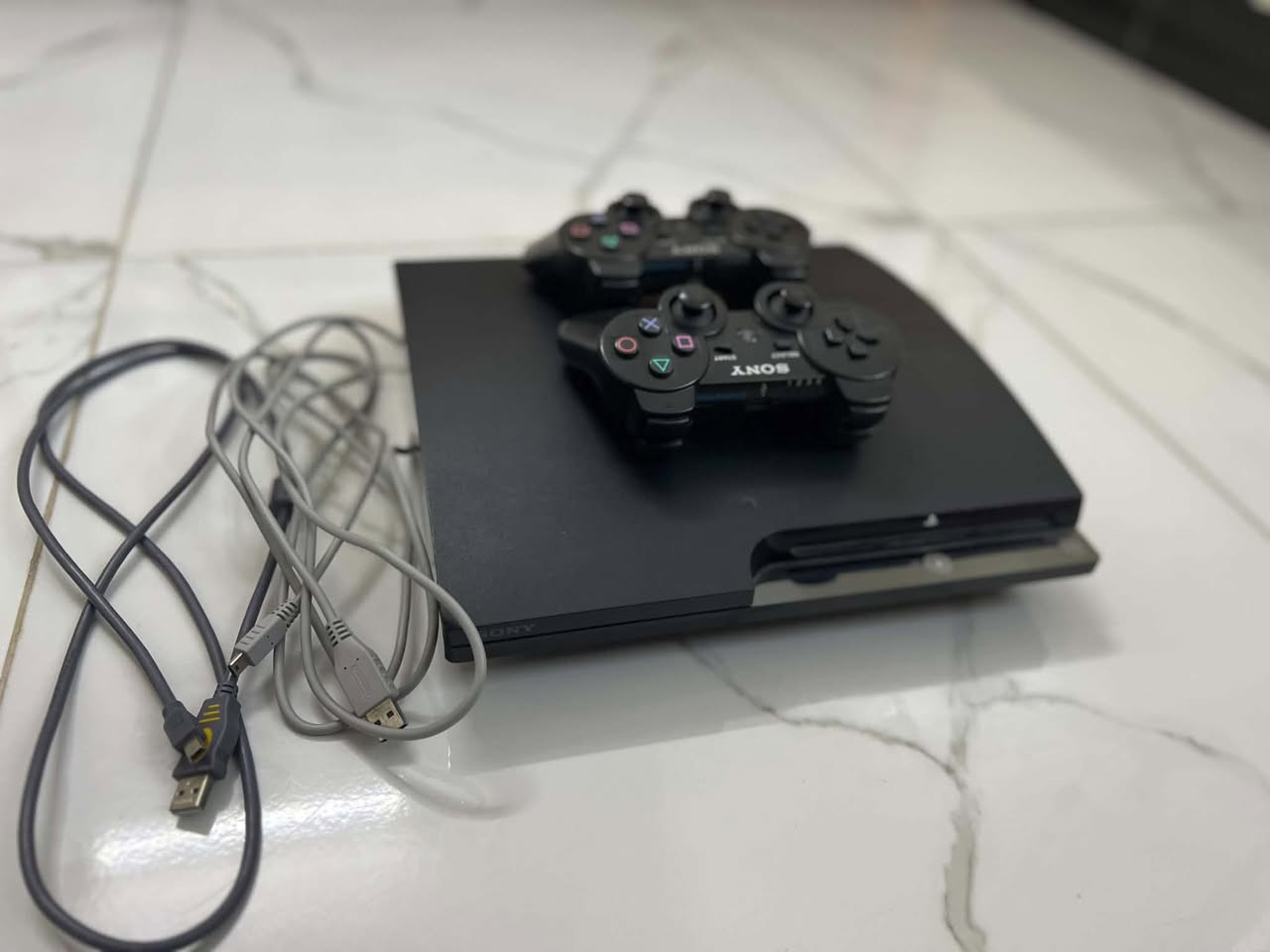 سلام عليكم بلي 3 للبيع
الالعاب 
1: call of duty 1
2: call of duty 2
3: GTA v 
4: GTA San Andreas 
5:PES 2018
6: WWE 2K17
7: Blur1
الهارد : 250 GB
 
السعر : 110وبي مجال بسيط ✨

الموقع : موصل جانب الايسر حي الوحده الثانيه قرب جامع الرحمن 
*********** 
للاستفسار خاص!!
