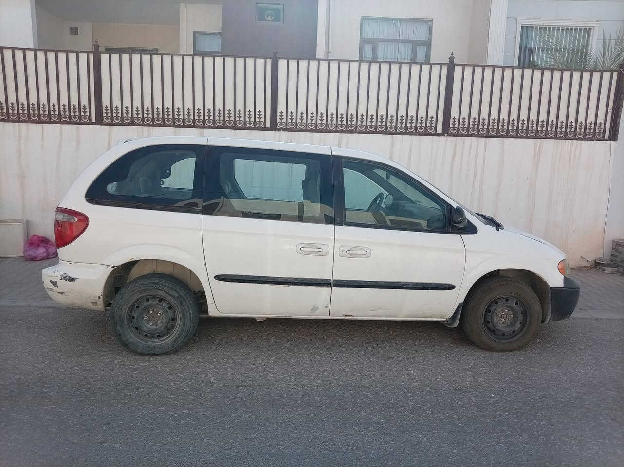 دوج كرفان ٢٠٠٢
السعر 40 

***********
