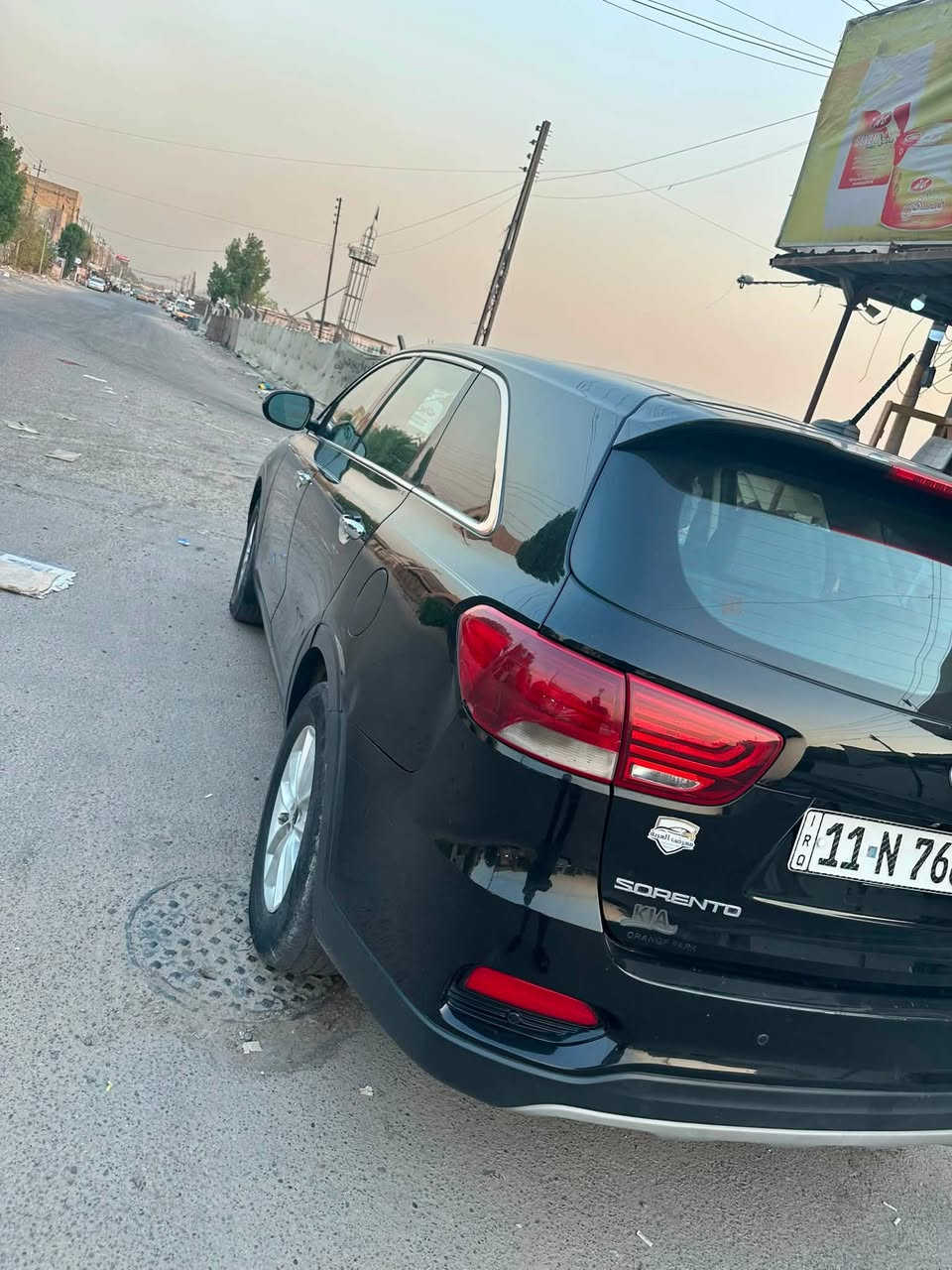 سلام عليكم
للبيع سورنتو 2019 امريكي 
محرك 4 سلندر 
بدون صبغ فقط بارد وموضح بسونار 
السعر 165
مكاني حي الأساتذة خلف شقق حي صدام السكني 
للأستفسار 
***********
