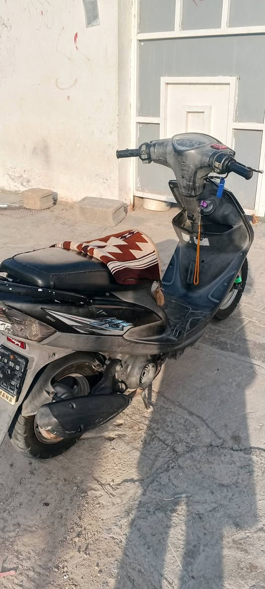 السلام عليكم درجه ماكس عدله حلو ونضيفه مكينه ما مفتوحه شرط وين ما يعجبك تروح تفحص  السعر 750 بيه مجال او مراوس بوليس حسب القناعه الدراجه كله بلاديه كلشي شغال السلف كهربائيات الرقم *********** يوجد بي وتساب
