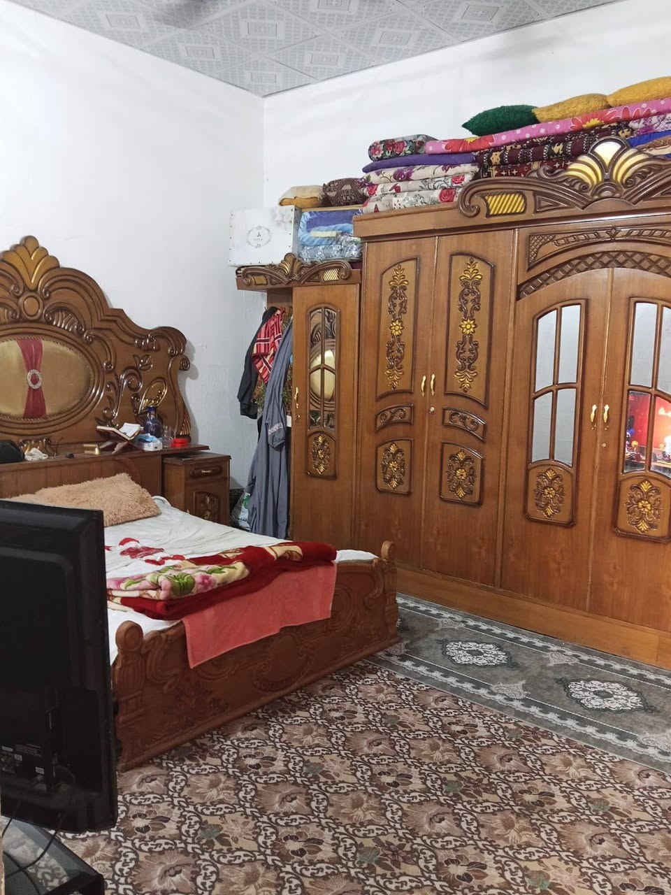 بيت وقف سني مسجل للبيع
في قضاء ابو خصيب ابو كوصره 

مساحة البيت 200 متر 

يحتوي البيت على غرفتين ودوانية وصاله ومطبخ وحمام+ كراج 

السكف سندويج 

السعر 40 مليون وبي مجال شي بسيط
للتواصل ***********

