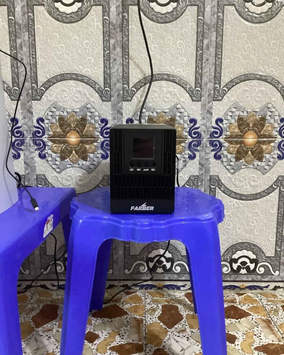 بلي فايف فات للبيع ذاكرته 825 +جوستك واحد + كامل ملحقات واير HDMl و واير الكهرباء و واير شحن الجوستك +الجهاز اولاين +وياه قرص فيفا 24 مال بلي فايف (يعني القرص نسخة مال بلي فايف +الجهاز لوك استيكر يعني ما مفتحوح ولا داخل صيانه + الجهاز نضيف جدا  صارلي اسبوع من اخذته وإلي ما يصدك اشوفه الوصولات يعني نضافه ميه بالميه وتكدر اتشوف الصوره 

يو بي اس اونلاين اونلاين واحد كيفي وليس اوفلاين يعني انسه البلي يعطل عندك واليو بي اس من شركة فاربر المعروف لا يعرف واليو بي اس تحويل صفري مثل ما كلنه يعني انسه يعطل البلي +كامل ملحقات + اشتريته جديد وصارلي اسبوع والوصولات هم عندي 

شاشه من شركة گيم اون الشاشه مال كيمنك  120هيرتز (فريم) +زمن الاستجابه 0.5 +FHD+ الحجم 27 +كامله الملحقات +اشتريتهه جديده وهم صارلي اسبوع والوصولات بعدهه عندي 
 
السعر : كل هاي الغراض مليون وميه اسعار وبيه مجال 

التواصل على هذه الارقم:***********
