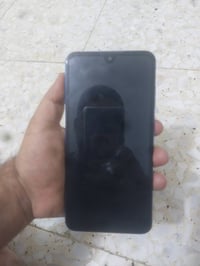 هواوي ماكس 8 • ذاكرة ١٢٨ • شاشة تحتاج تبديل