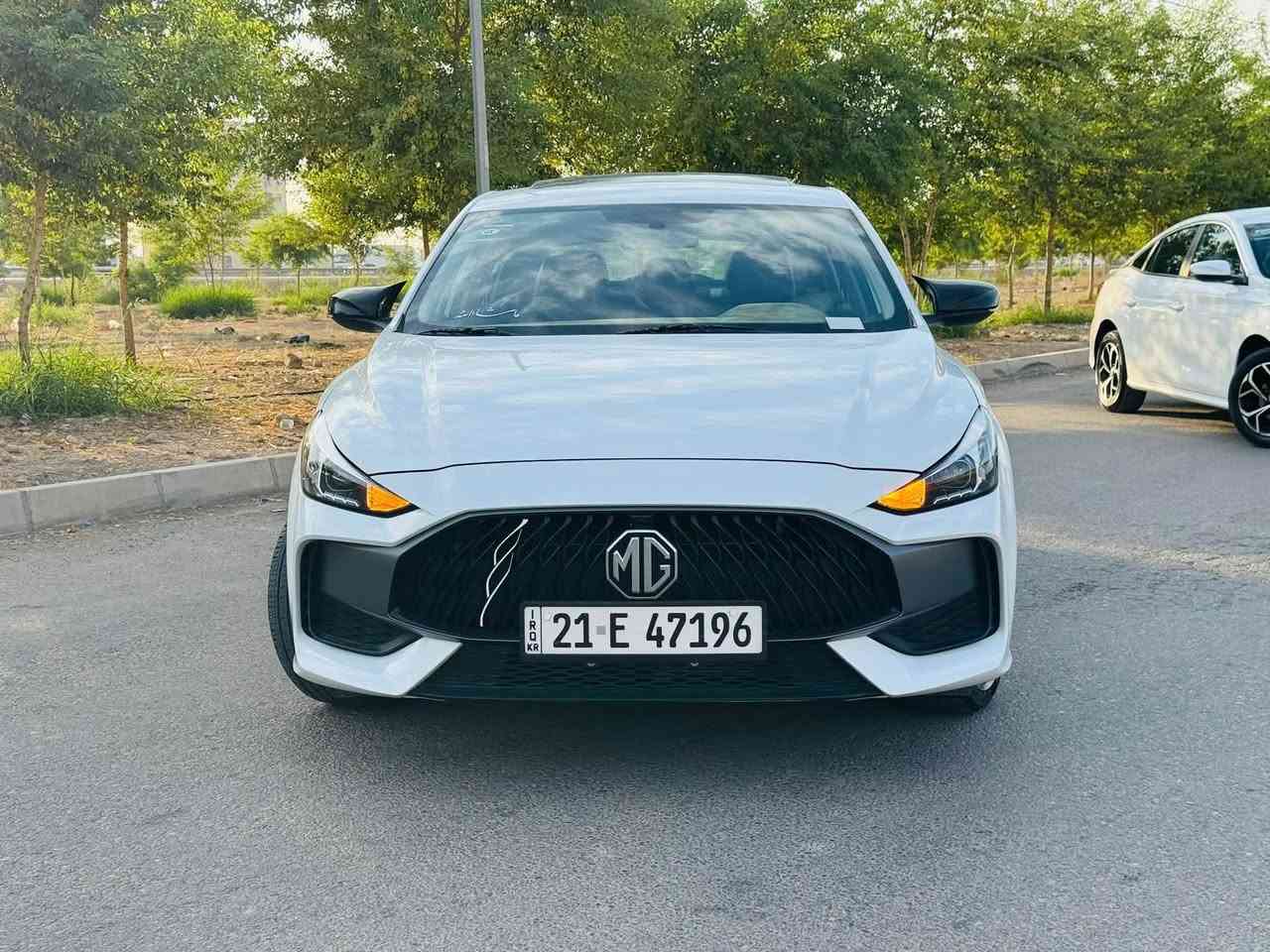 MG GT 2024
Engine: V4 1.5L 

♦️❗رقم جاهیز
♦️❕52 هزار روشتووە 
♦️❗دوسەی لای سایق بستێک بویاغ💎 
♦️❕فول موصفات 💯 

📍سپی ,سلایت, برێک کارەبای , لایت لید , یەدە بەسمە , شاشە 📍گەورە, کامیرە, حەساس , ویل رەش , تحدید سرعە..

🔥نرخ 110 وەرقە🔥 
📍شوێن سلێمانی

☎️موبایل-***********
***********

