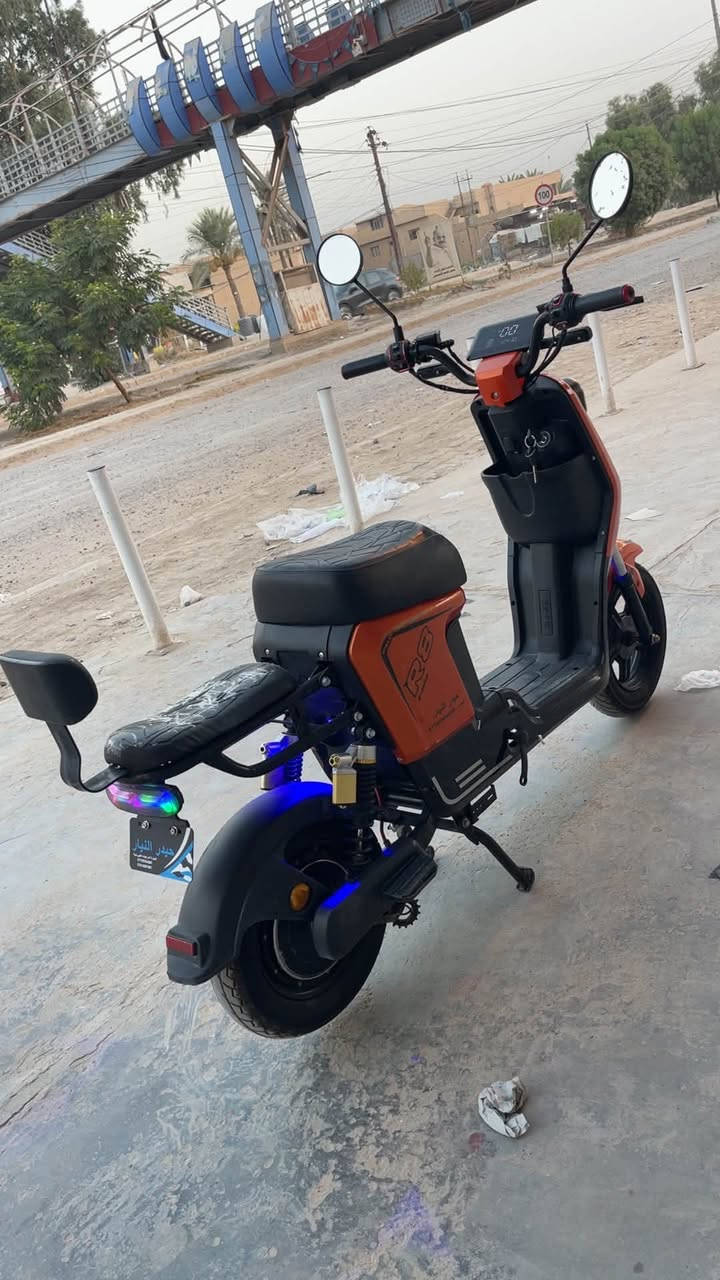دراجة شحن للبيع خمس بطاريات كبار جدد
 نضيفة مابيهة نقص اربع سرع نضام بگ R
*********** واتساب ***********
📍مكاني بغداد ابو غريب مجمع البدور السكني 
السعر : 400 الف
