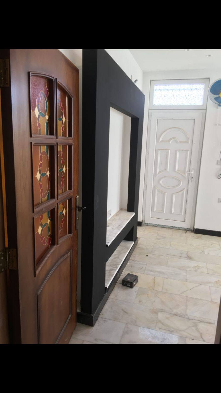 دار للايجار مساحته 150م
مدخلين طرمه تلاثة3نوم وصاله ومطبخ وخدمات يجارة قفل 850
موقع منطقت الدورة شارع الحشد 
عوائل فقط 
للاستفسار واتساب ***********
البيت زيرو //قرا تفاصيل قبل لا تتصل

نص مكتوب في الصور:
- السوق المفتوح opensooq