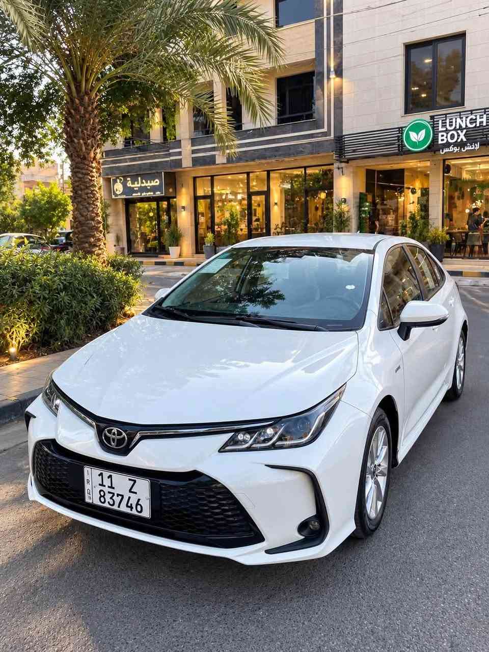 السلام عليكم كورولا هايبرد 2025 فئة Executive HEV. مواصفاتها: 
*كشنات كهرباء بلادي 
* قير E-CVT أوتوماتيك
* قوة النظام حوالي 121 حصان
* فتحة سقف كهربائية
* تشغيل بصمة ودخول ذكي
* مكيف أوتوماتيك
* شاشة لمس 8 إنج
* 6 سماعات
* كاميرا خلفية
* حساسات أمامية وخلفية
* مثبت سرعة
* جنوط ألمنيوم 16 إنج
* مرايا كهربائية
* 6 وسائد هوائية تقريباً
*شاشه اصليه بلادي
سياره مكفوله السعر 162 وبيها مجال شي بسيط 
للتواصل:*********** واتساب ورصيد✅
