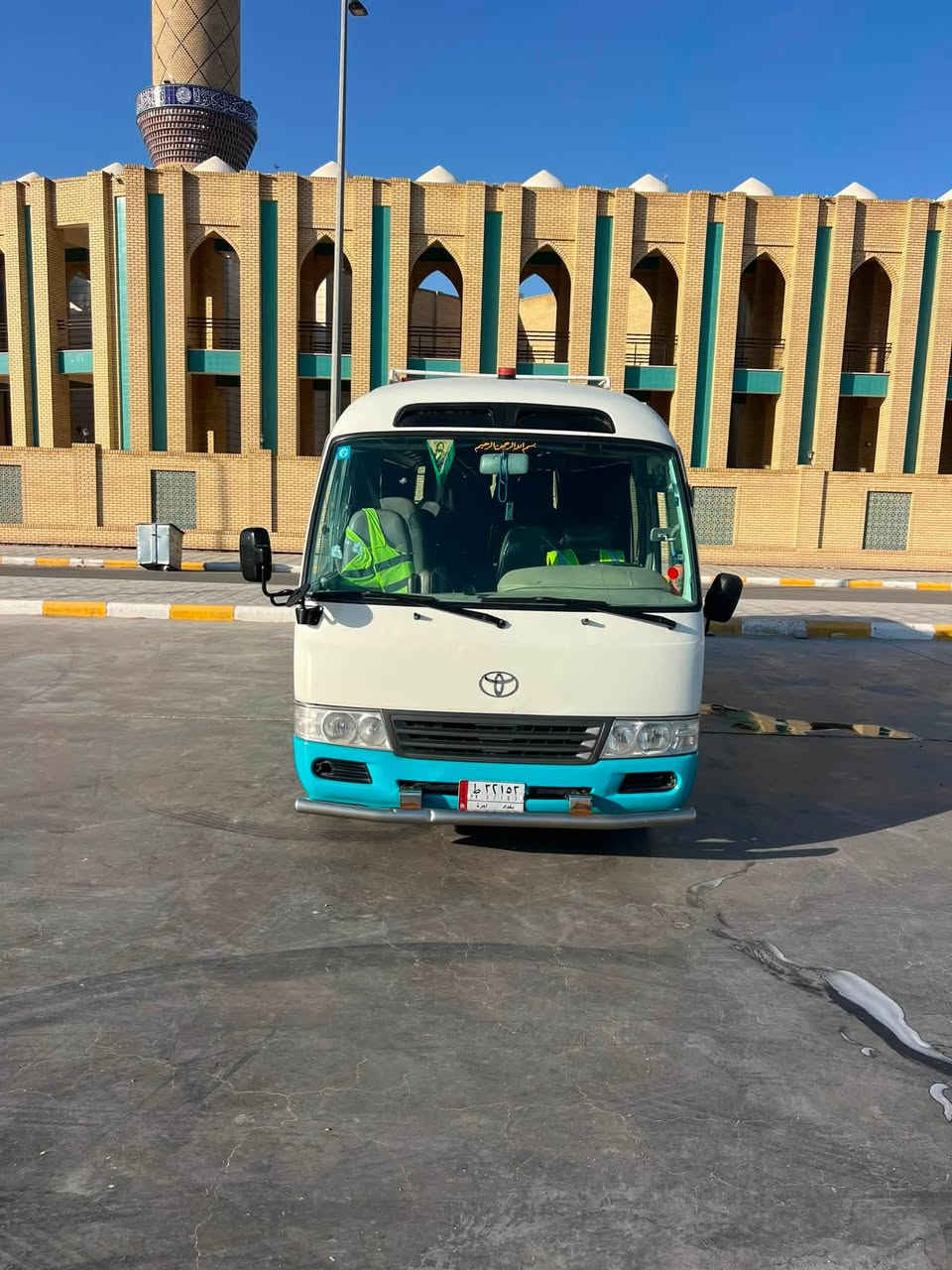 سلام عليكم شباب كوستر مديل ١٤  رقم بغداد جاهزه  من كل نواحي كير ومكينه وتبريد وحداديه  كل بالشرط جاهزه على اخر حبايه تخم تاير برجستون انتاج ٢٦ دوشمه عام ارضيه وكشنات وصفاح  كشن استاركس السياره بسمي  تحويل ثاني يوم منظومه غاز ام ٨٠ لتر بيهه  صبغ بالبجم  شي بسيط  اكس دي ن بي ونه خفيفه الباقي كفاله عامه ترهم مراوس حسب القناعه  السعر اتصل. او مراسلة الصفحه مكانه الكوت ***********
