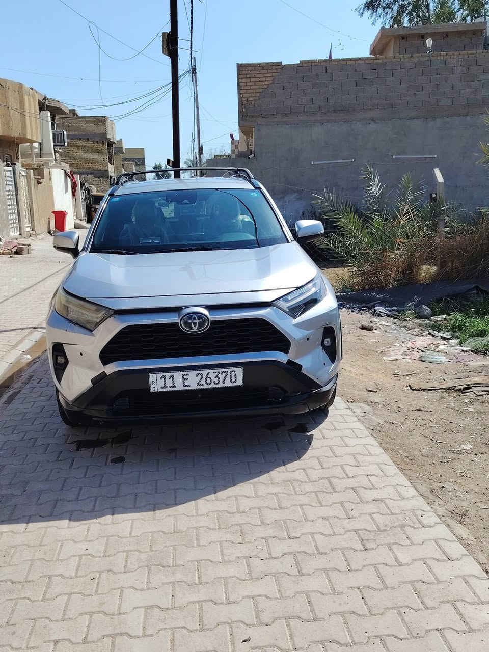 راف فور ٢٢ كلين بدون صبغ عادث كلش بسيط جاملغ أمامي بارد نفسه والباب اليمنه بارد فقط ماشيه 50 مايل
بسمي لادارات تحكمات بصمه دخول ذكي فور ويل فقط بدون فتحه والكشنات مخمل... كل المواصفات بيها
العنوان بغداد الشعله الهاتف ***********
السعر 215 وبيها مجال
