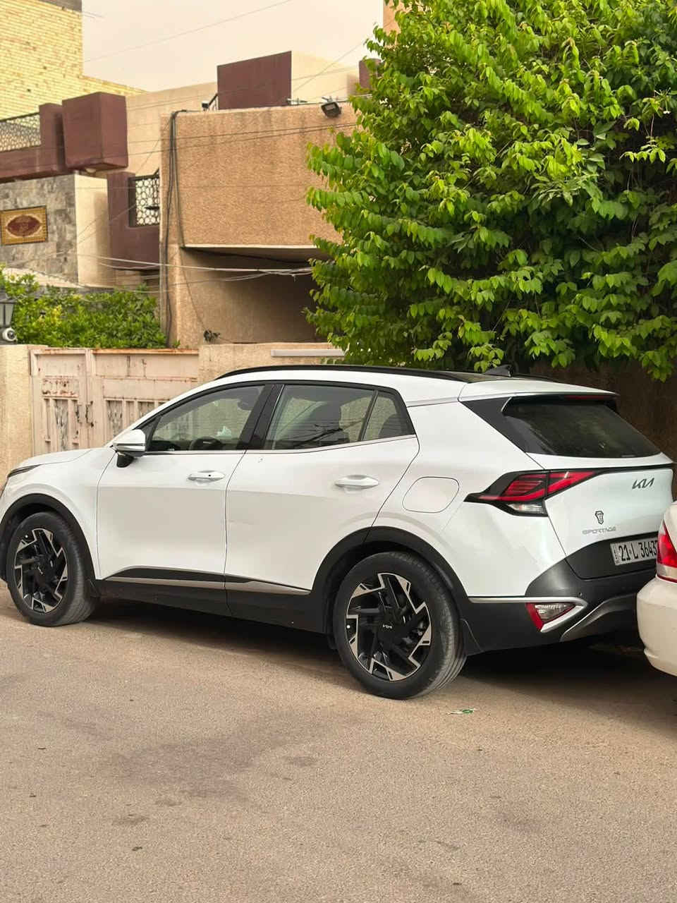السلام عليكم
سبورتج 2023 للبيع 

ماشيه 36 فول مواصفات الجيتي لاين

بيه ضمان 5 سنوات او 100 الف كيلو

ستيرن تدفئه

كشنات تدفئه 

كشنات كهرباء 

بانوراما

حساسات

نقاط عمياء 

تشغيل عن بعد 

اوتو هولد

مري كهرباء 

صندوك كهرباء 

فول للاخير

السونار موجود ويا الصور بيه بارد صغير بل باب خلف السايق مبين بل صور 

السعر 208

للستفسار ***********
